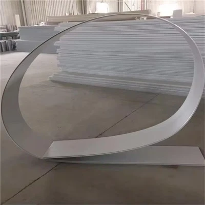 Baltie PVC griesti
